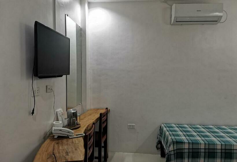 חדר סטנדרט, Reddoorz Plus @ Jollydays Hotel Nueva Ecija