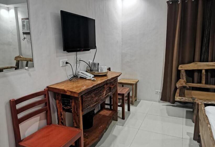 Люкс, Reddoorz Plus @ Jollydays Hotel Nueva Ecija