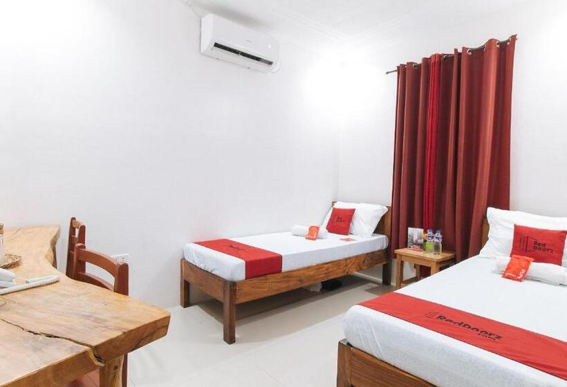 חדר סטנדרט, Reddoorz Plus @ Jollydays Hotel Nueva Ecija