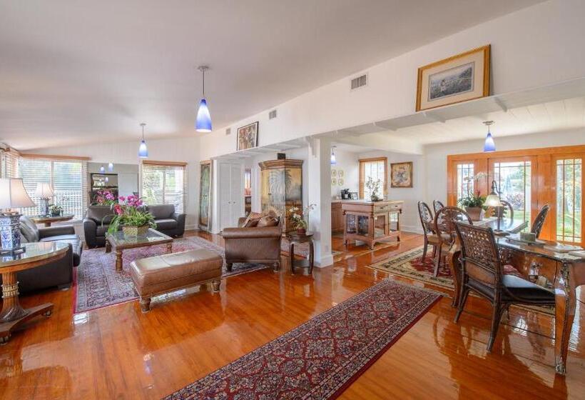 ３ベッドルームハウス, Old Colorado Inn