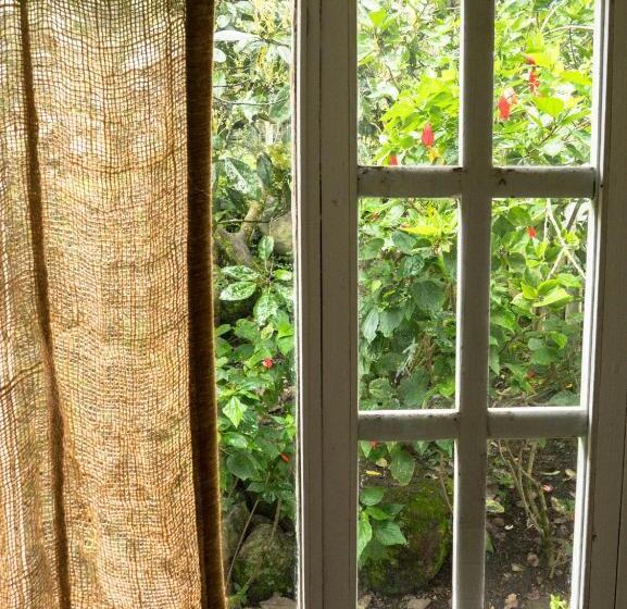 标准单人间, Pacheco Farmhouse   Intag Valley