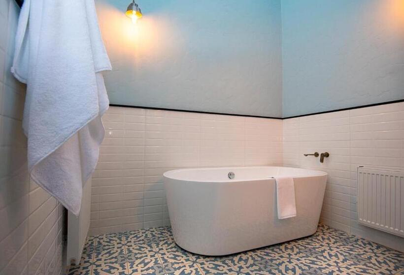 غرفة ديلوكس, Solar Madariaga