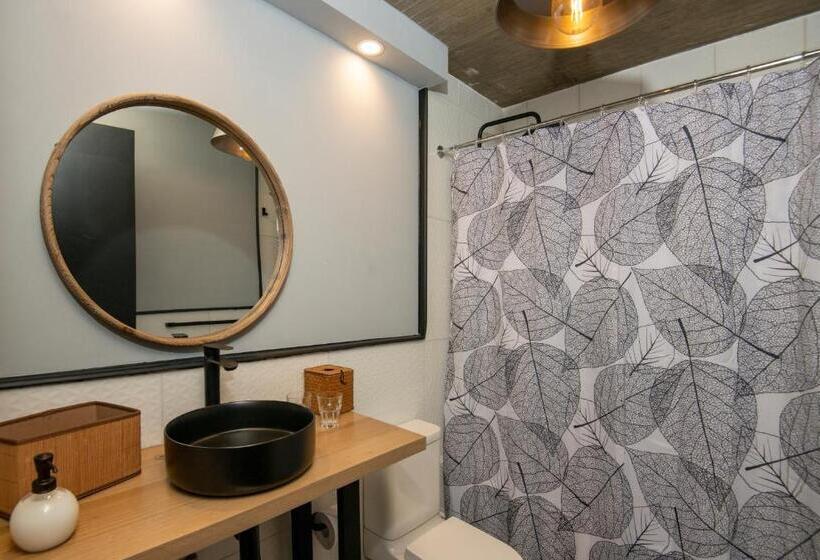 جناح عائلي, Solar Madariaga