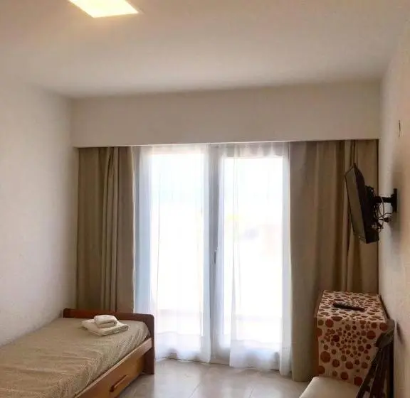 اتاق استاندارد چهار تخته با چشم‌انداز دریا, Apart Amabile Sul Mare