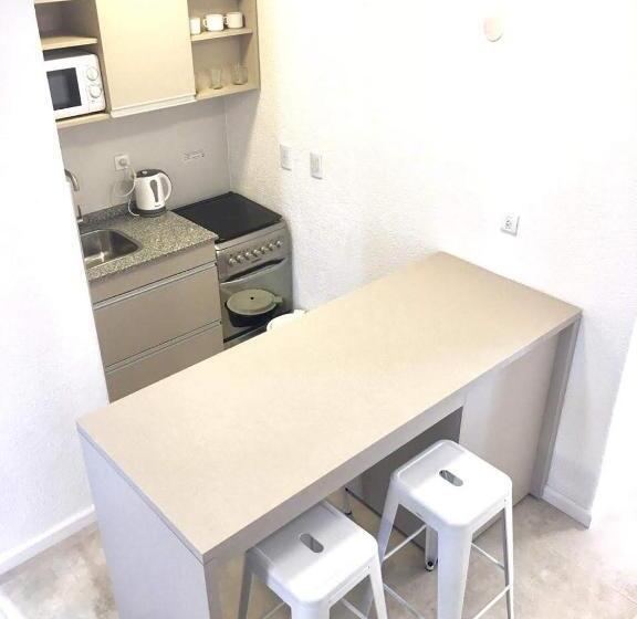 اتاق استاندارد چهار تخته با چشم‌انداز دریا, Apart Amabile Sul Mare