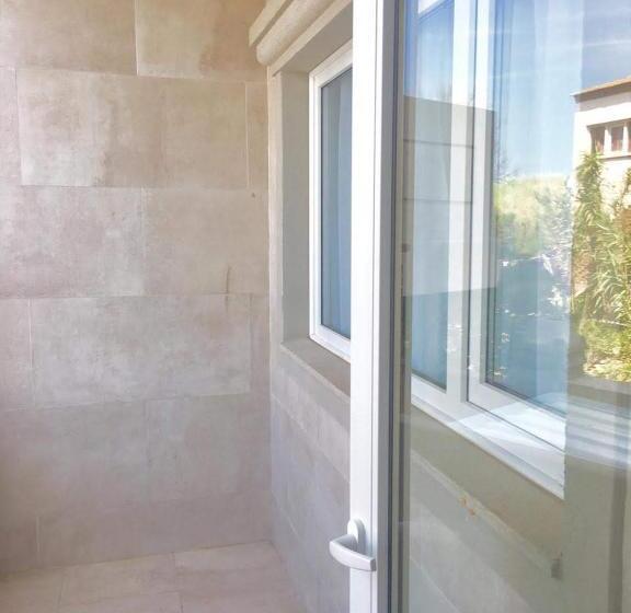 اتاق استاندارد چهار تخته با چشم‌انداز دریا, Apart Amabile Sul Mare