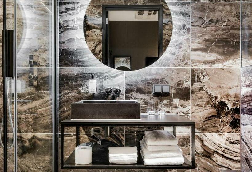 חדר קומפורט, Le Petit Marin Boutique