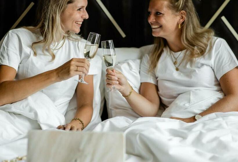 חדר קומפורט, Le Petit Marin Boutique