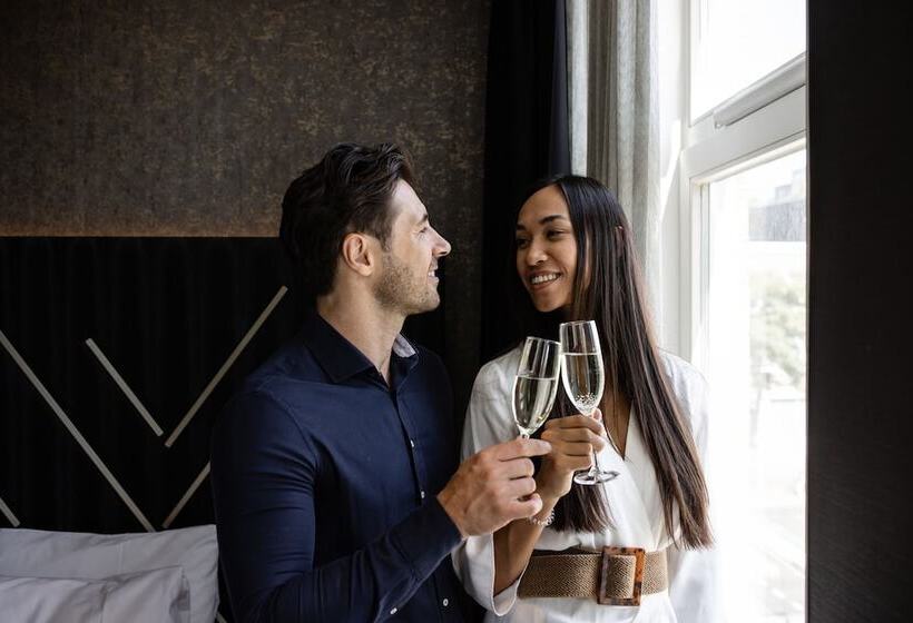 חדר קומפורט, Le Petit Marin Boutique