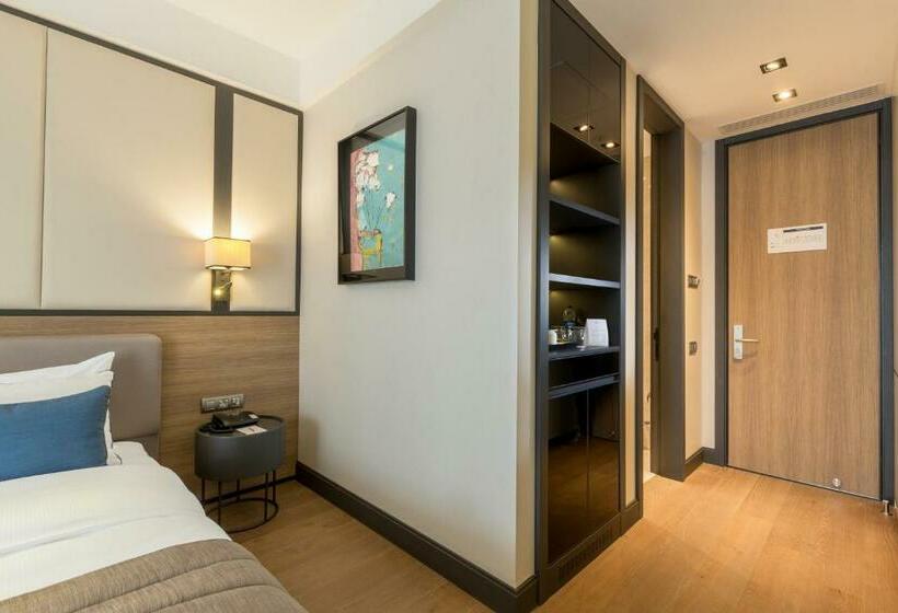 デラックスルーム, The Fortyfive Business Hotel & Spa