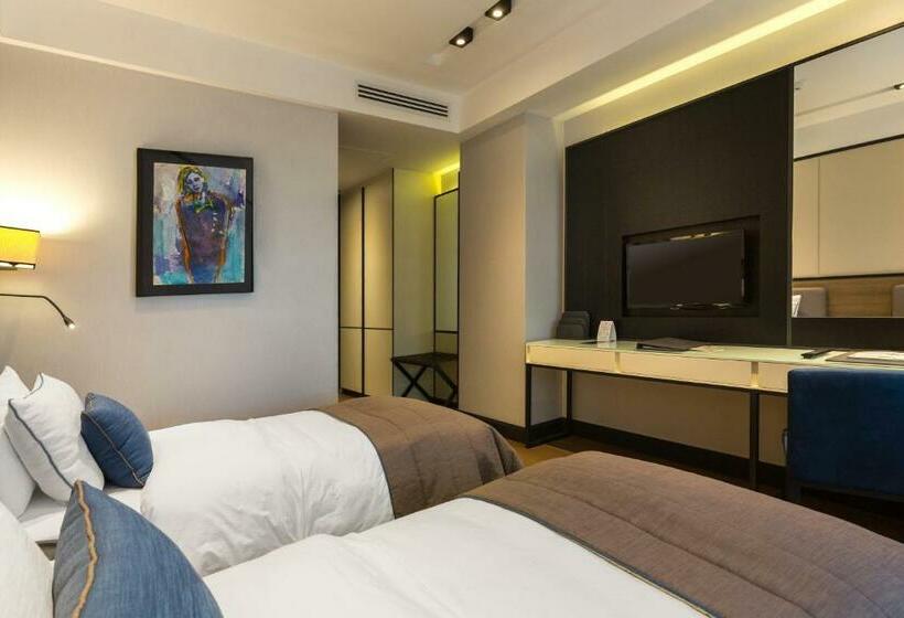 豪华房间, The Fortyfive Business Hotel & Spa