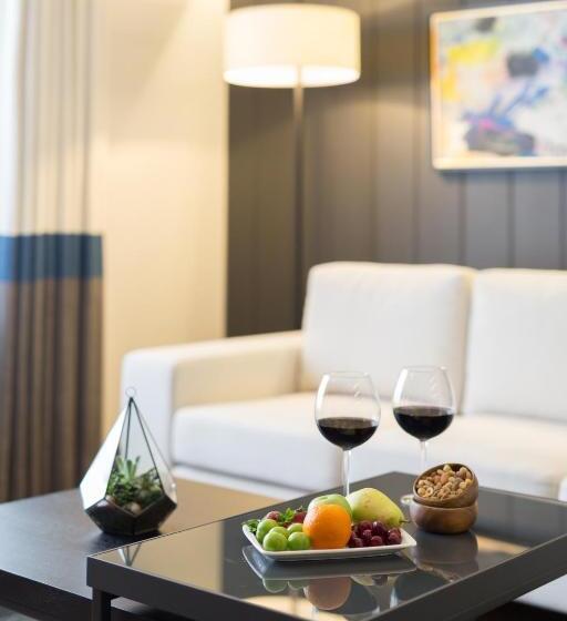 キングサイズベッドのデラックスルーム, The Fortyfive Business Hotel & Spa