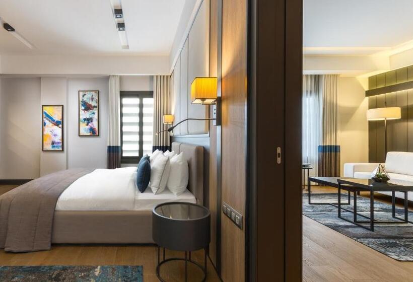 キングサイズベッドのデラックスルーム, The Fortyfive Business Hotel & Spa