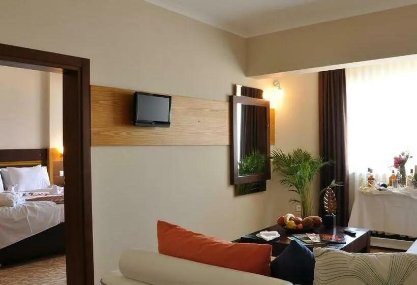 キングサイズベッドのスイートルーム, İğneada Resort Hotel & Spa