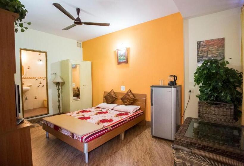 1 Bedroom Apartment, Darryl Ribeiro S 2bhk & 3bhk Apartment In A Villa