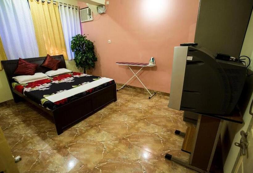 Standard Studio, Darryl Ribeiro S 2bhk & 3bhk Apartment In A Villa