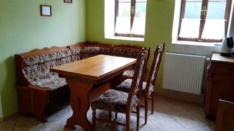 带2个卧室的公寓, Ubytování U Potoka