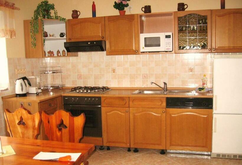 带2个卧室的公寓, Ubytování U Potoka