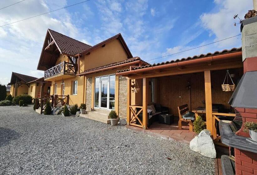 Вилла 3 Спальни, Pensiunea Roberto