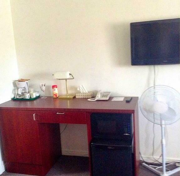 غرفة قياسية, White Fang Motel