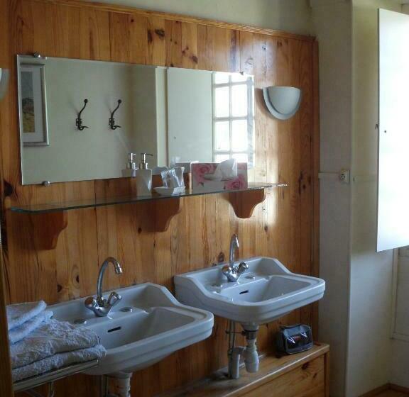 标准间, Le Moulin De Poilly