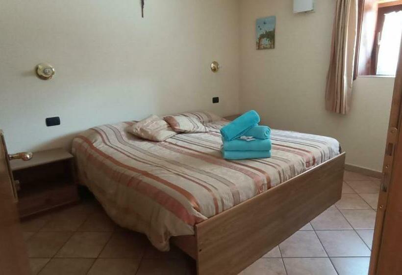 آپارتمان 1 خوابه, Garni Delia