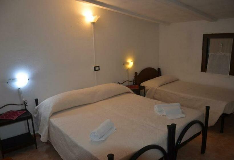 Standard Szoba, L'aquila