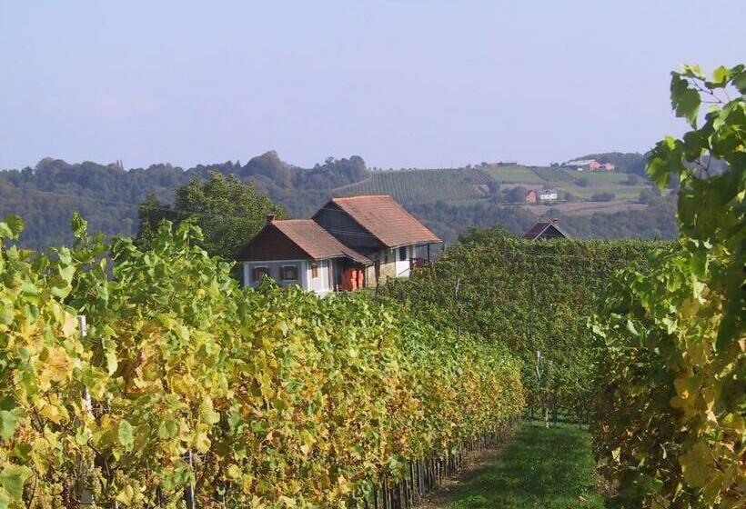 Номер Стандарт, Weinlandhof