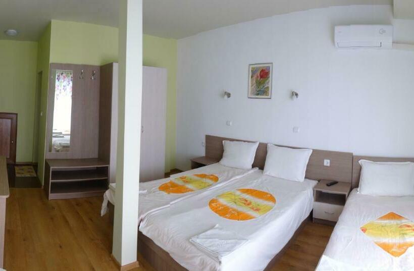 غرفة قياسية مزوَّدة بشُرفة, Guest House Rosa