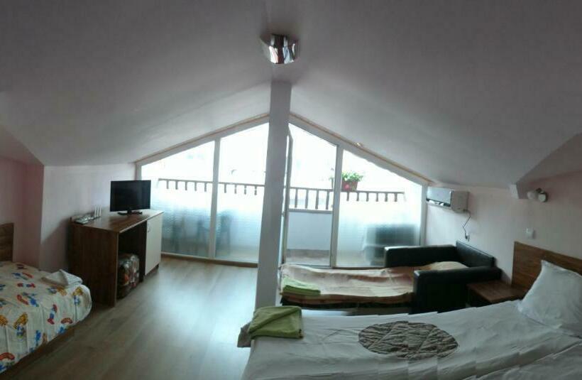 غرفة قياسية مزوَّدة بشُرفة, Guest House Rosa