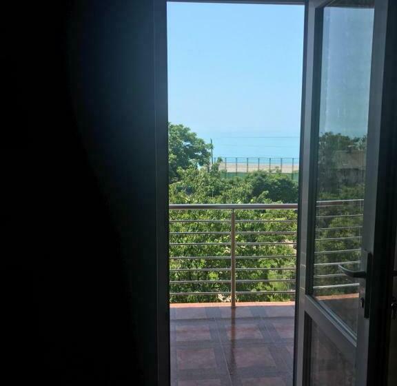 اتاق استاندارد چهار تخته با چشم‌انداز دریا, Kvariati   Guest House