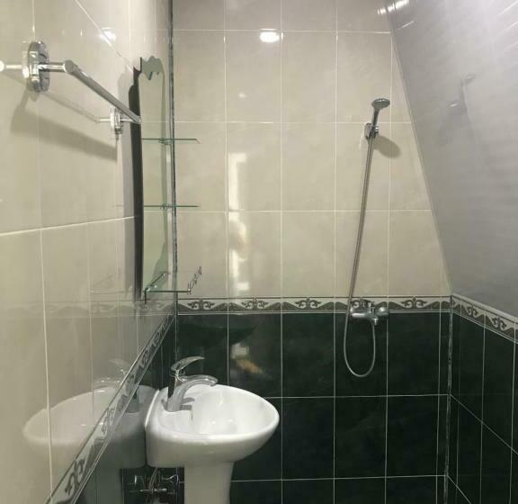 اتاق استاندارد چهار تخته با چشم‌انداز دریا, Kvariati   Guest House