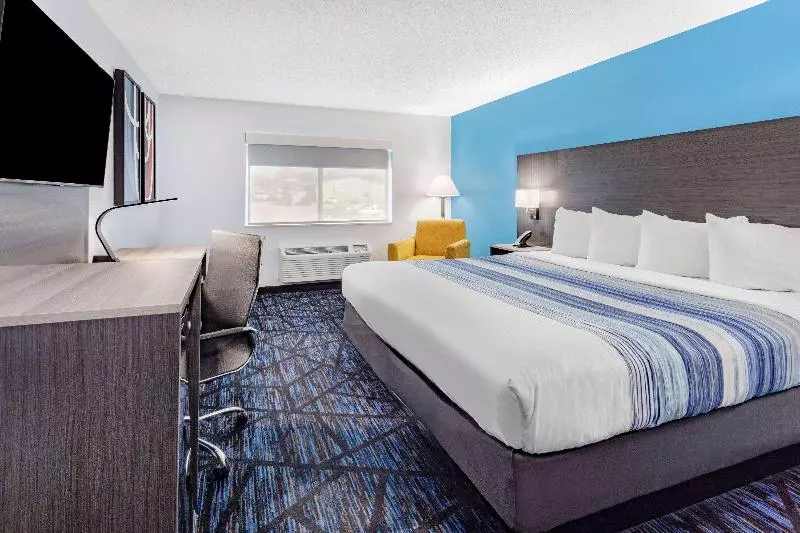 اتاق استاندارد با تخت بزرگ, Americinn By Wyndham Quincy
