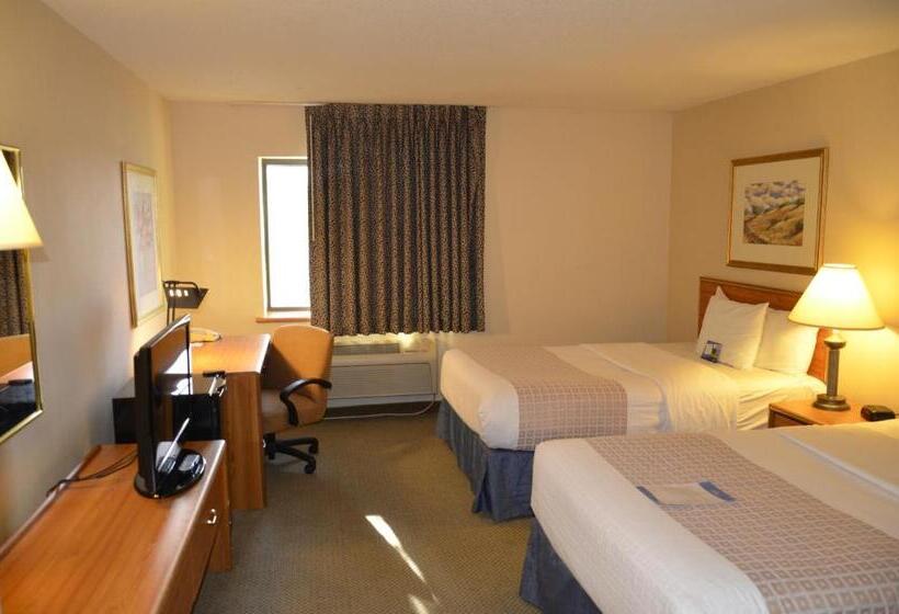 Номер Deluxe, Baymont By Wyndham Davenport