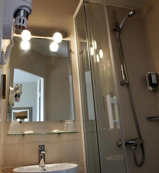 חדר סטנדרט, Brit Hotel Quimper Nord