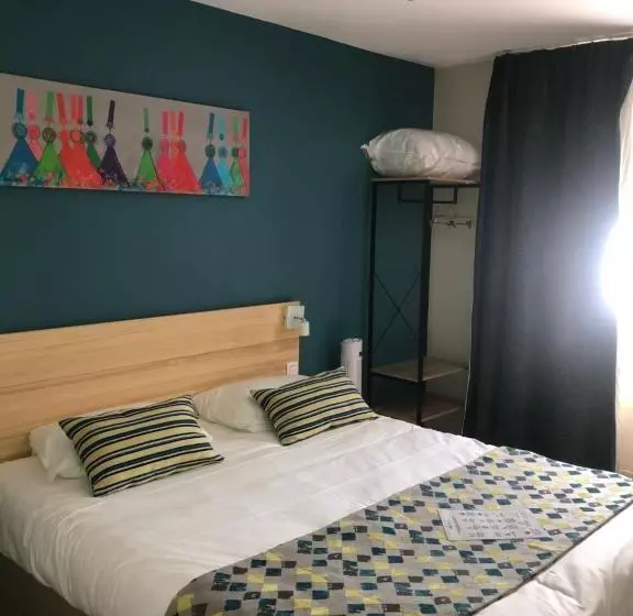 スーペリアトリプルルーム, Brit Hotel Quimper Nord