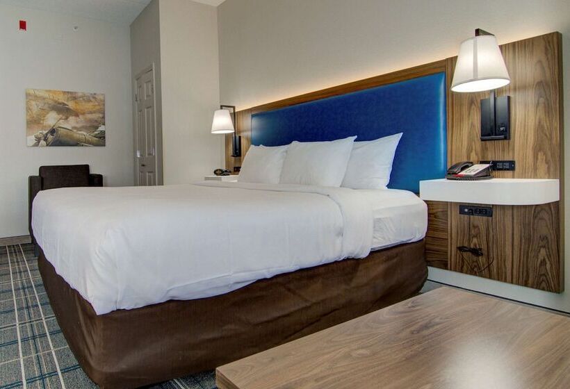 スイート, Comfort Suites Newport News Airport