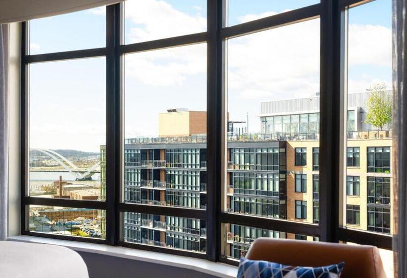 اتاق استاندارد با تخت بزرگ, Courtyard By Marriott Washington Capitol Hill/navy Yard