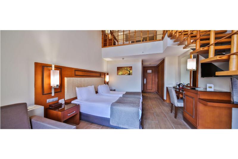 패밀리 룸, Crystal Prestige Elite