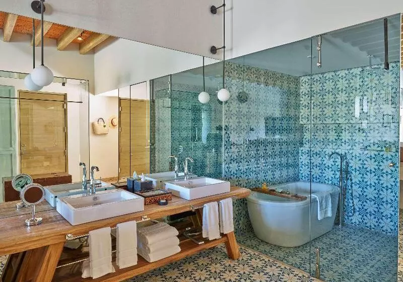 キングサイドベッドのスタンダードワンルーム, Doubletree By Hilton Hotel Savannah Airport