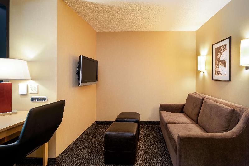 キングサイズベッドのジュニアスイート, Doubletree By Hilton Hotel Savannah Airport