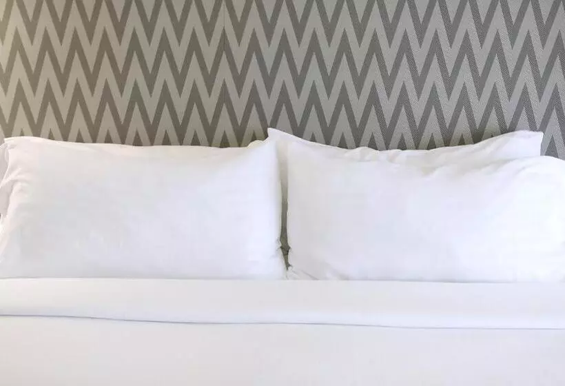 اتاق استاندارد با تخت بزرگ, Holiday Inn O Hare Area, An Ihg