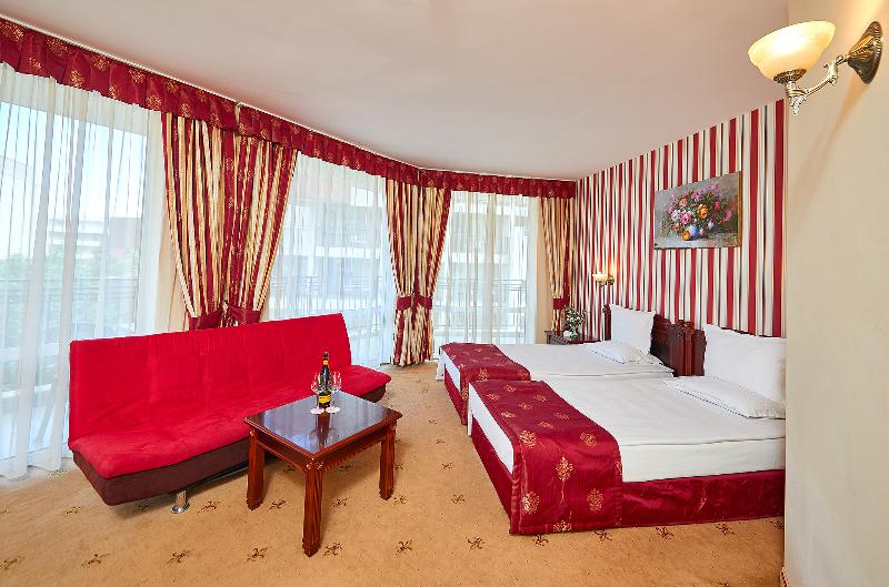 סוויטת ג'וניור, Karolina