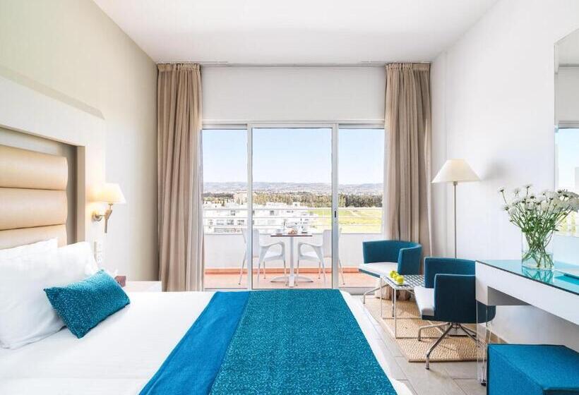 Номер Стандарт Внутренний, Leonardo Cypria Bay