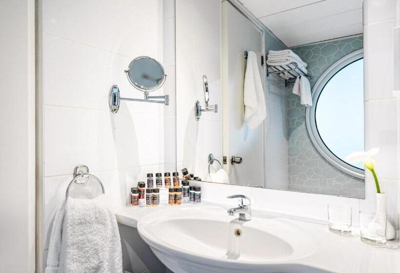 サイドオーシャンビュースタンダードルーム, Leonardo Cypria Bay