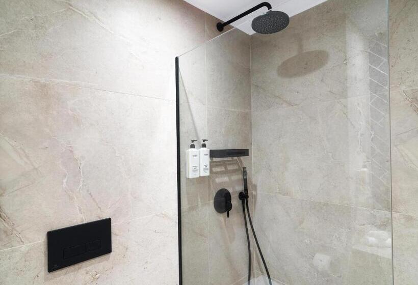 חדר משפחתי נוף לגינה, Leonardo Cypria Bay