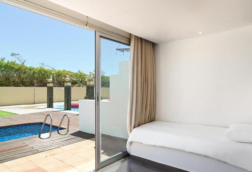 חדר משפחתי נוף לגינה, Leonardo Cypria Bay