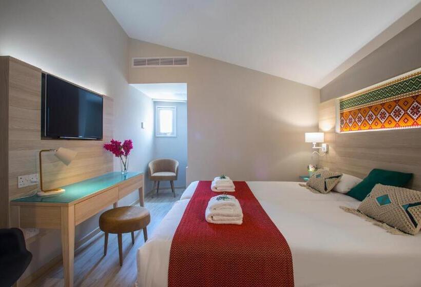 オーシャンビュースタンダードルーム, Leonardo Cypria Bay