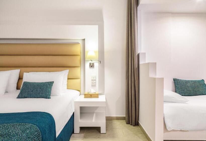 Семейный Номер, Leonardo Cypria Bay