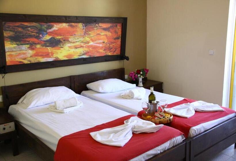 标准三人间, Porto Plazza